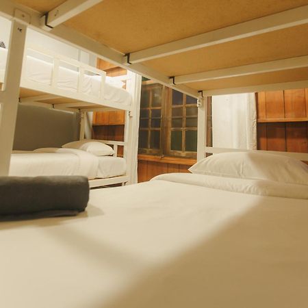 Agga Cnx Hostel Чиангмай Экстерьер фото