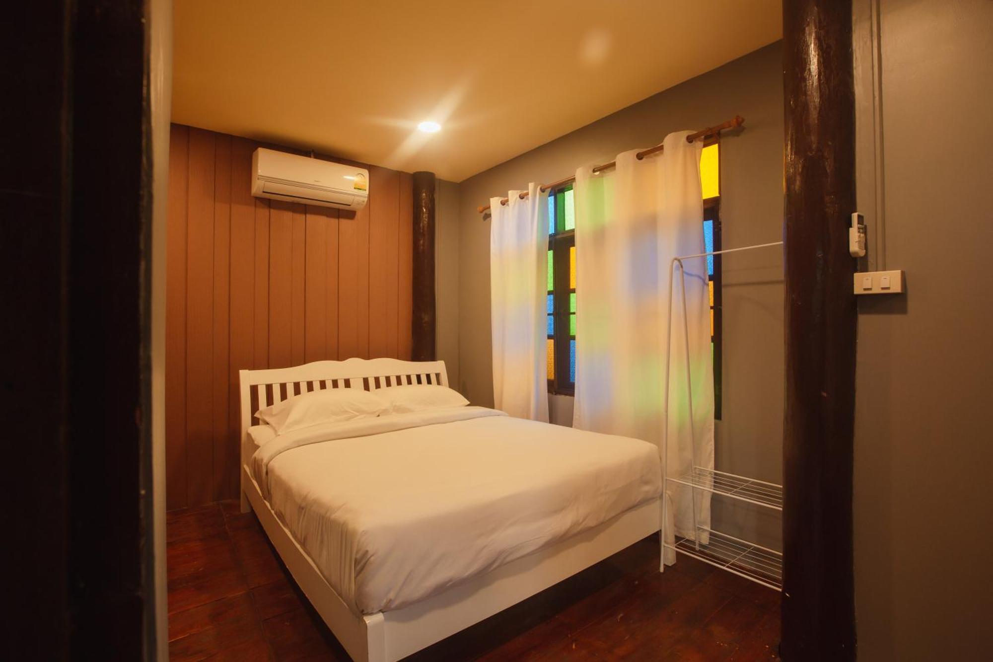 Agga Cnx Hostel Чиангмай Экстерьер фото