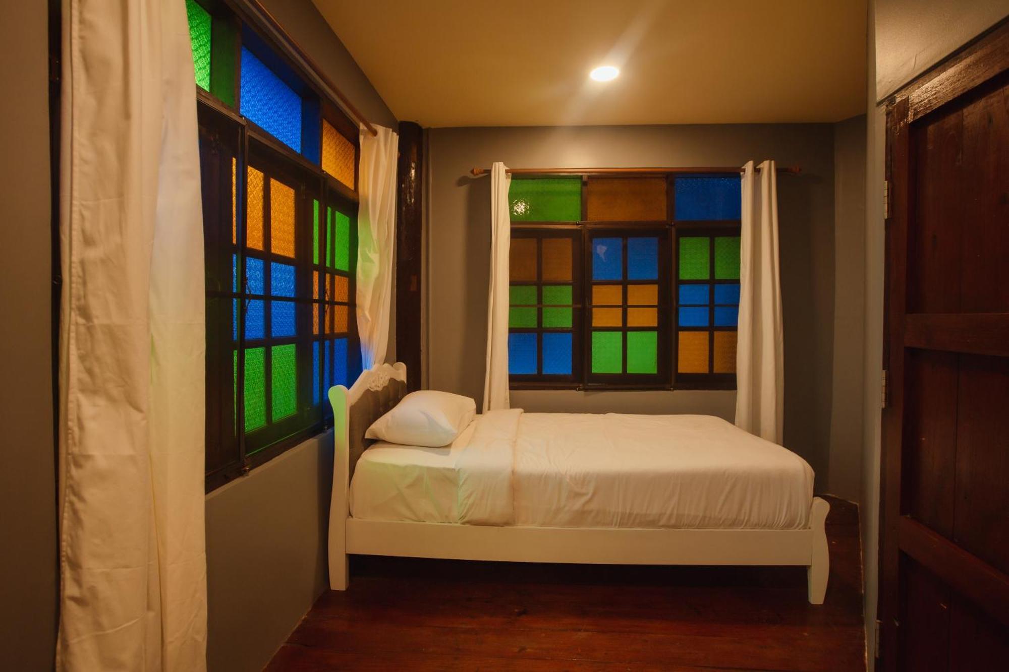 Agga Cnx Hostel Чиангмай Экстерьер фото