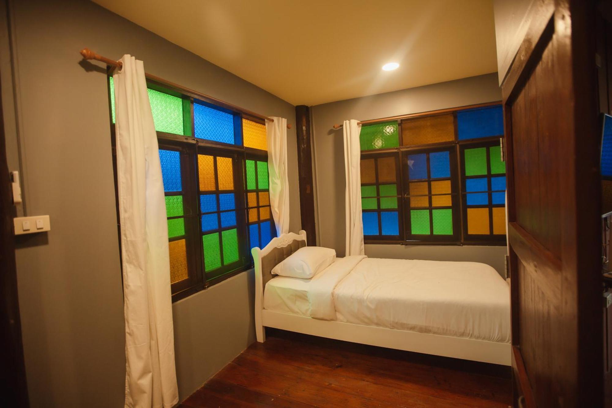 Agga Cnx Hostel Чиангмай Экстерьер фото