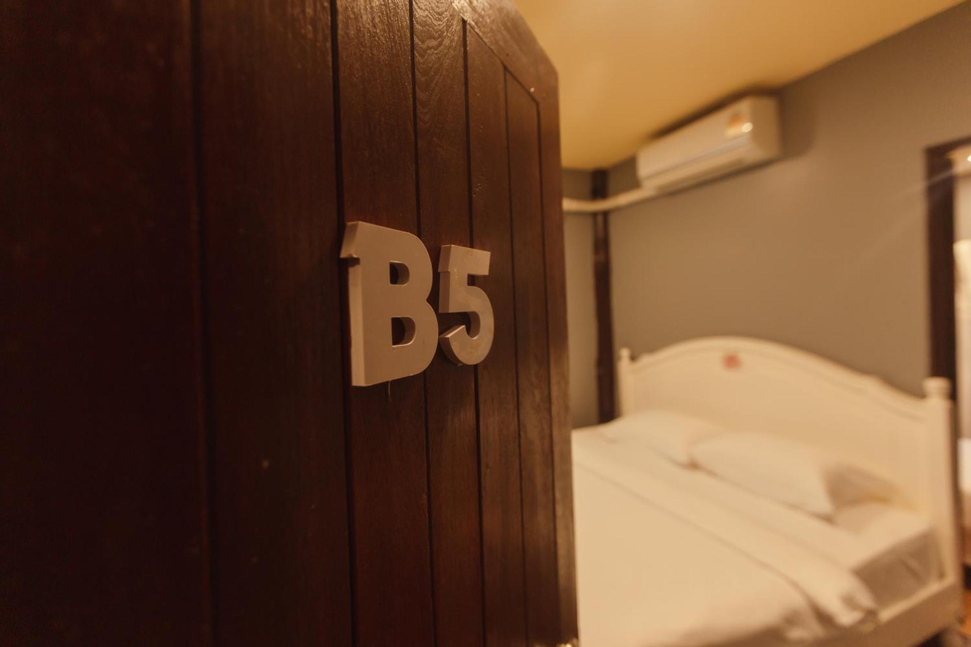 Agga Cnx Hostel Чиангмай Экстерьер фото