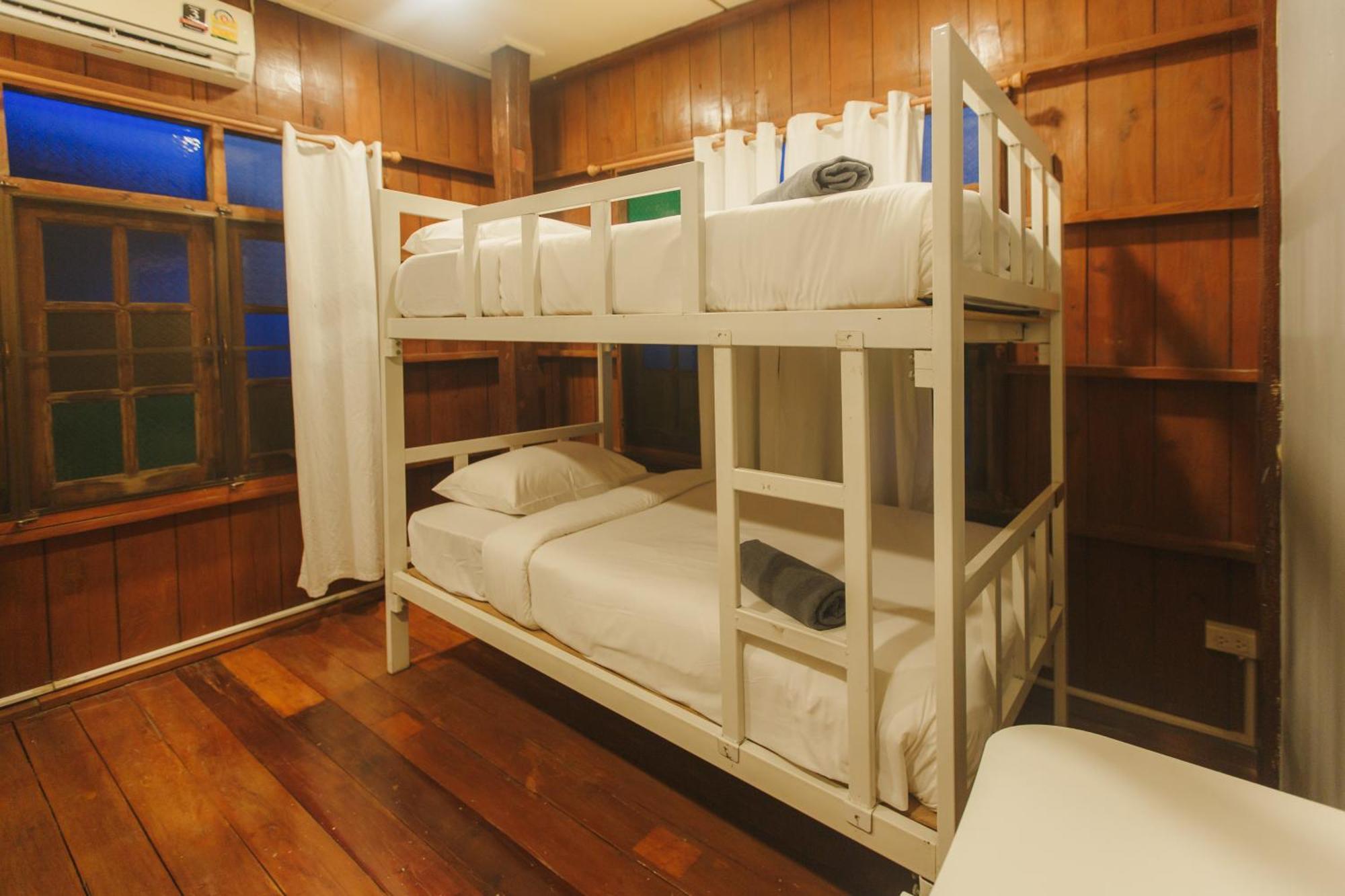 Agga Cnx Hostel Чиангмай Экстерьер фото