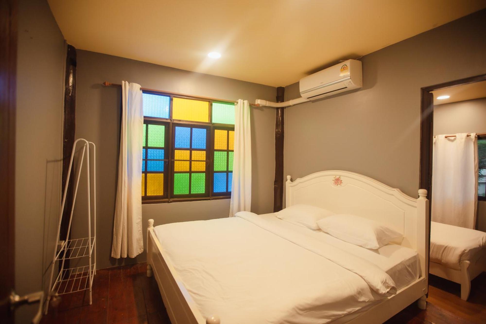 Agga Cnx Hostel Чиангмай Экстерьер фото