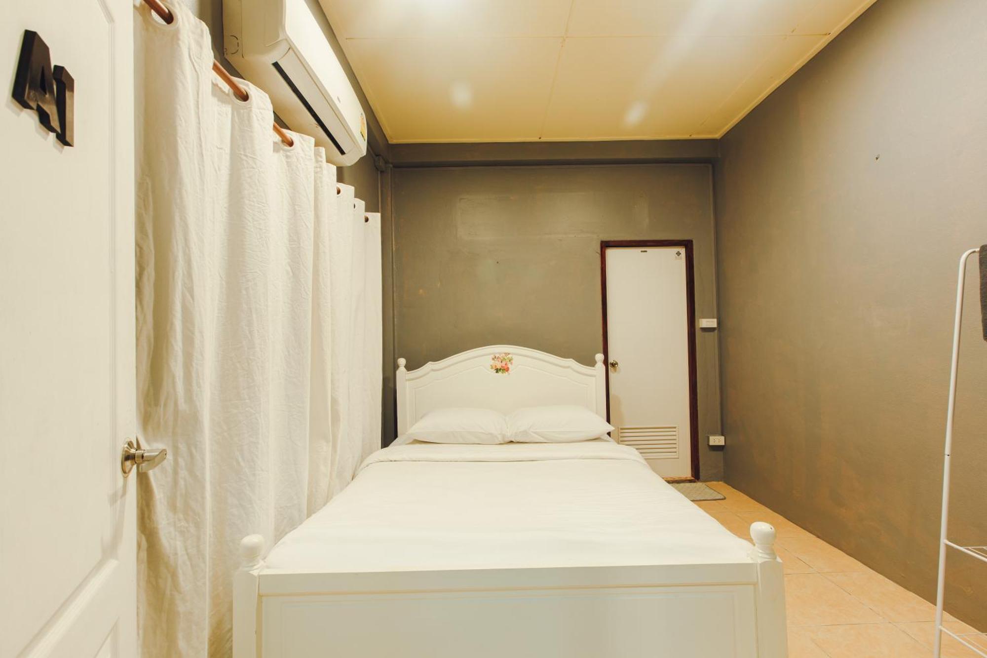 Agga Cnx Hostel Чиангмай Экстерьер фото