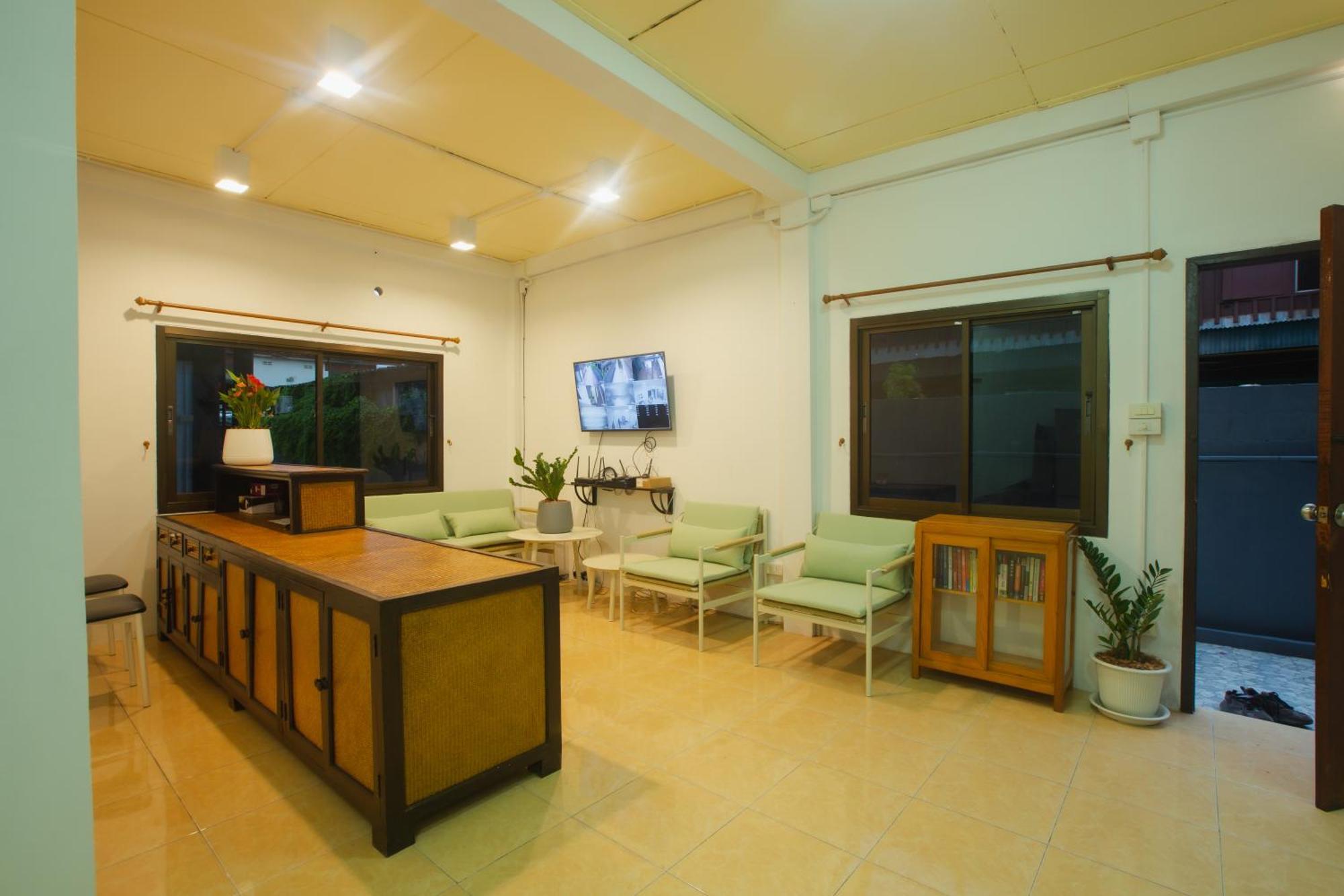 Agga Cnx Hostel Чиангмай Экстерьер фото